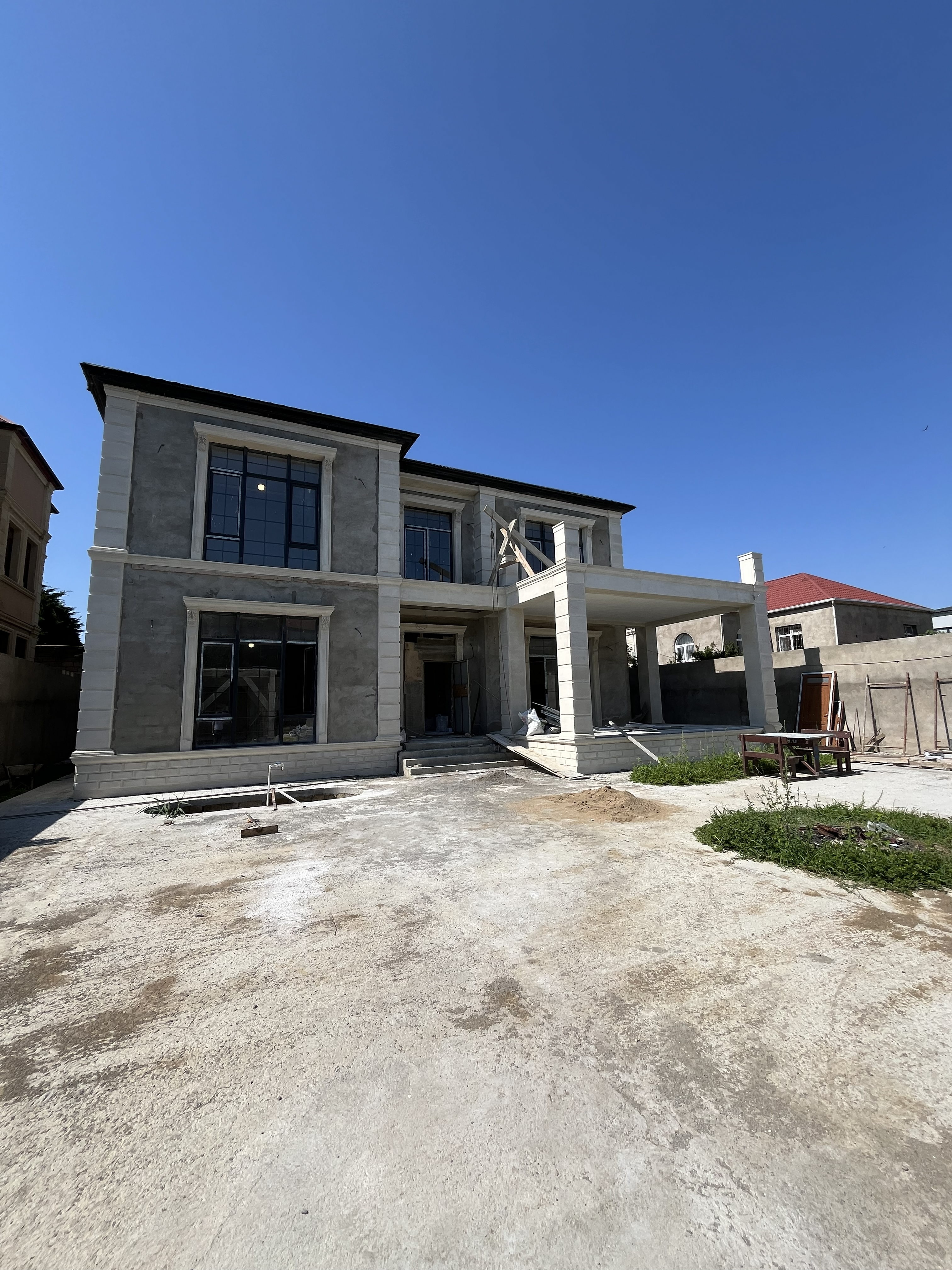 VILLA 143 — design & construction